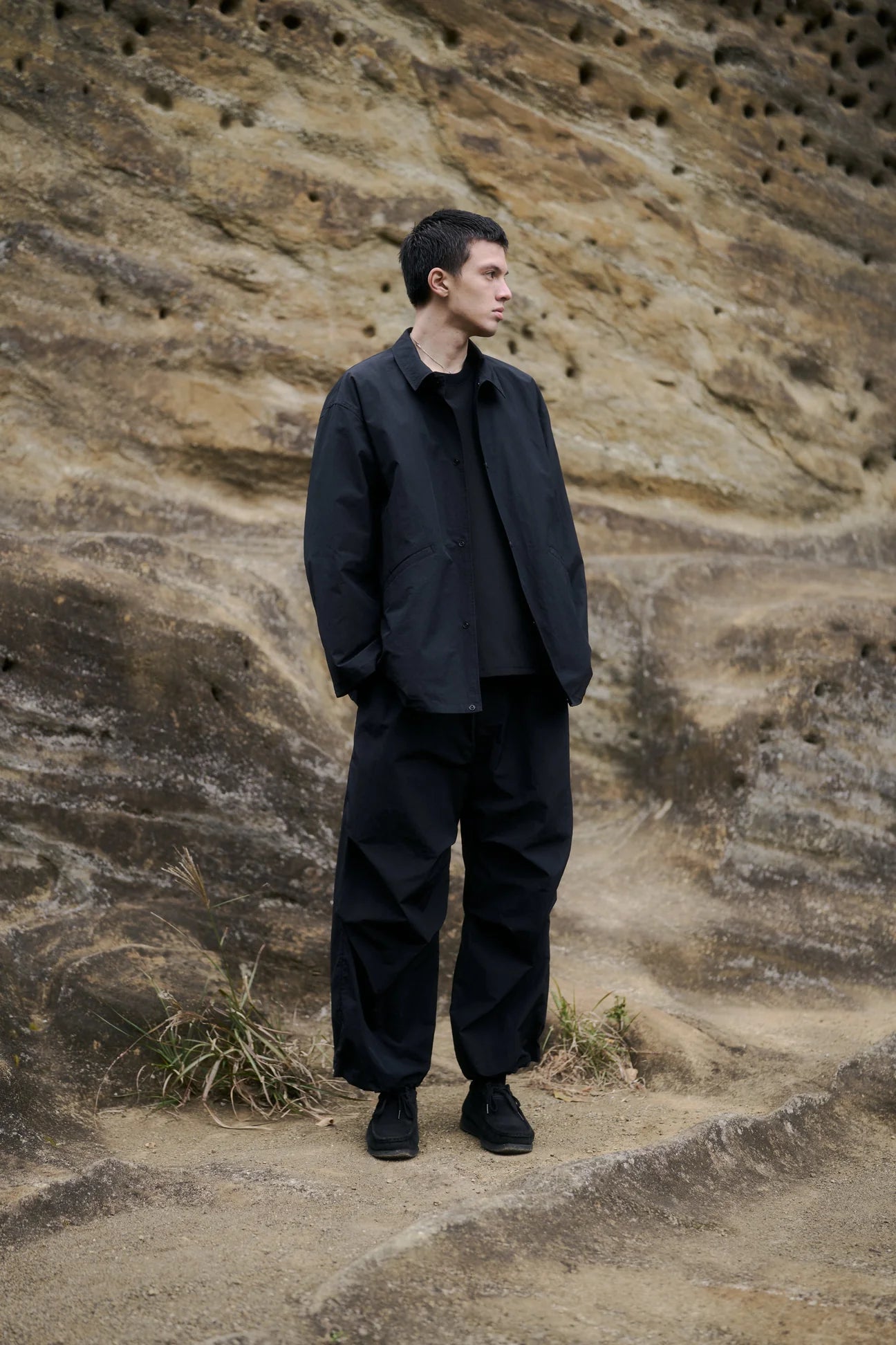 WINDS-DAY COTTON NYLON KNEE TUCK PANTS