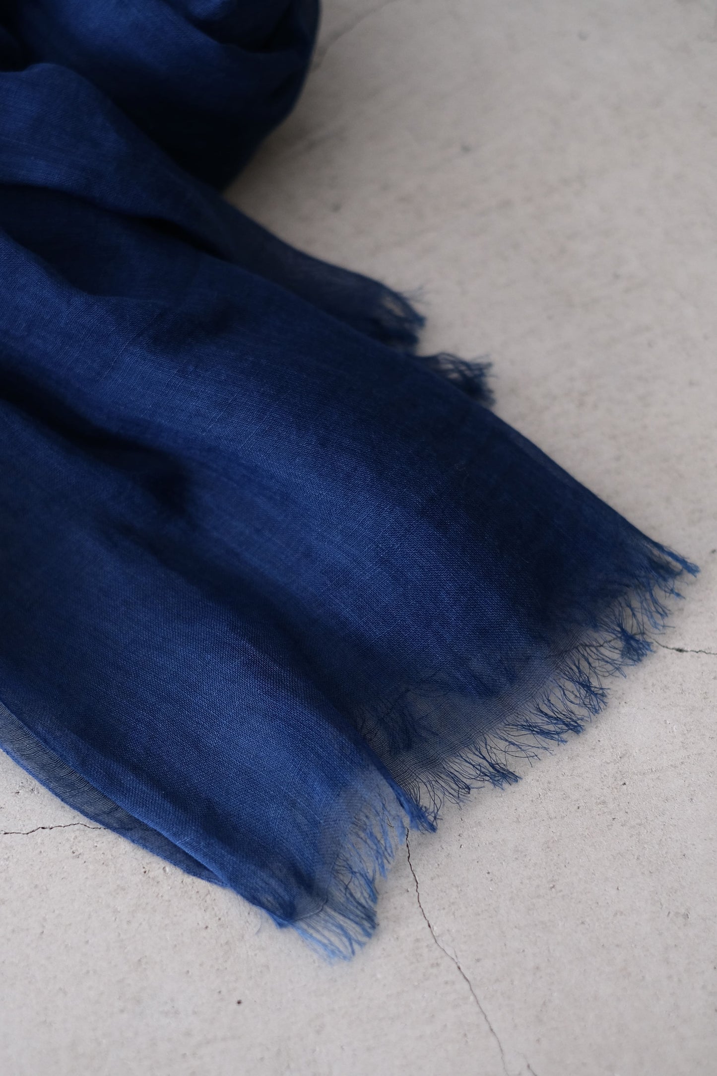 INDIGO RAMIE STOLE