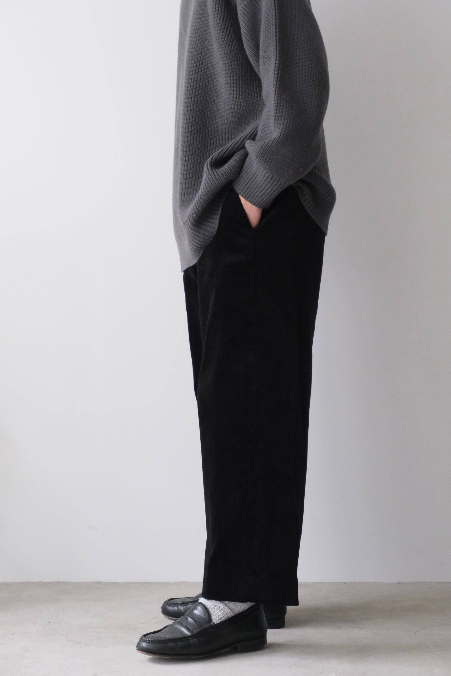 BRITISH CORDUROY TUCK WIDE PANTS
