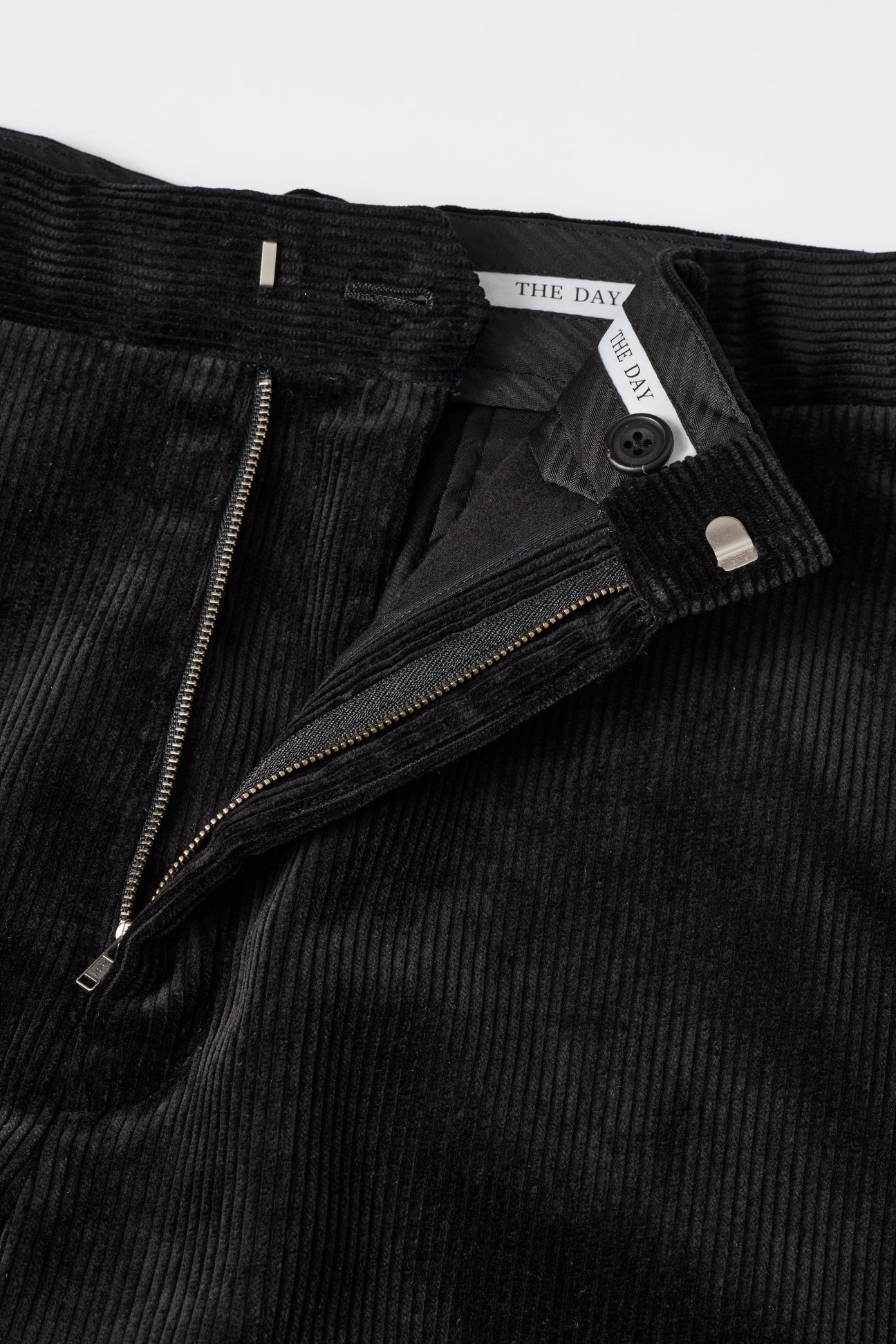 BRITISH CORDUROY TUCK WIDE PANTS