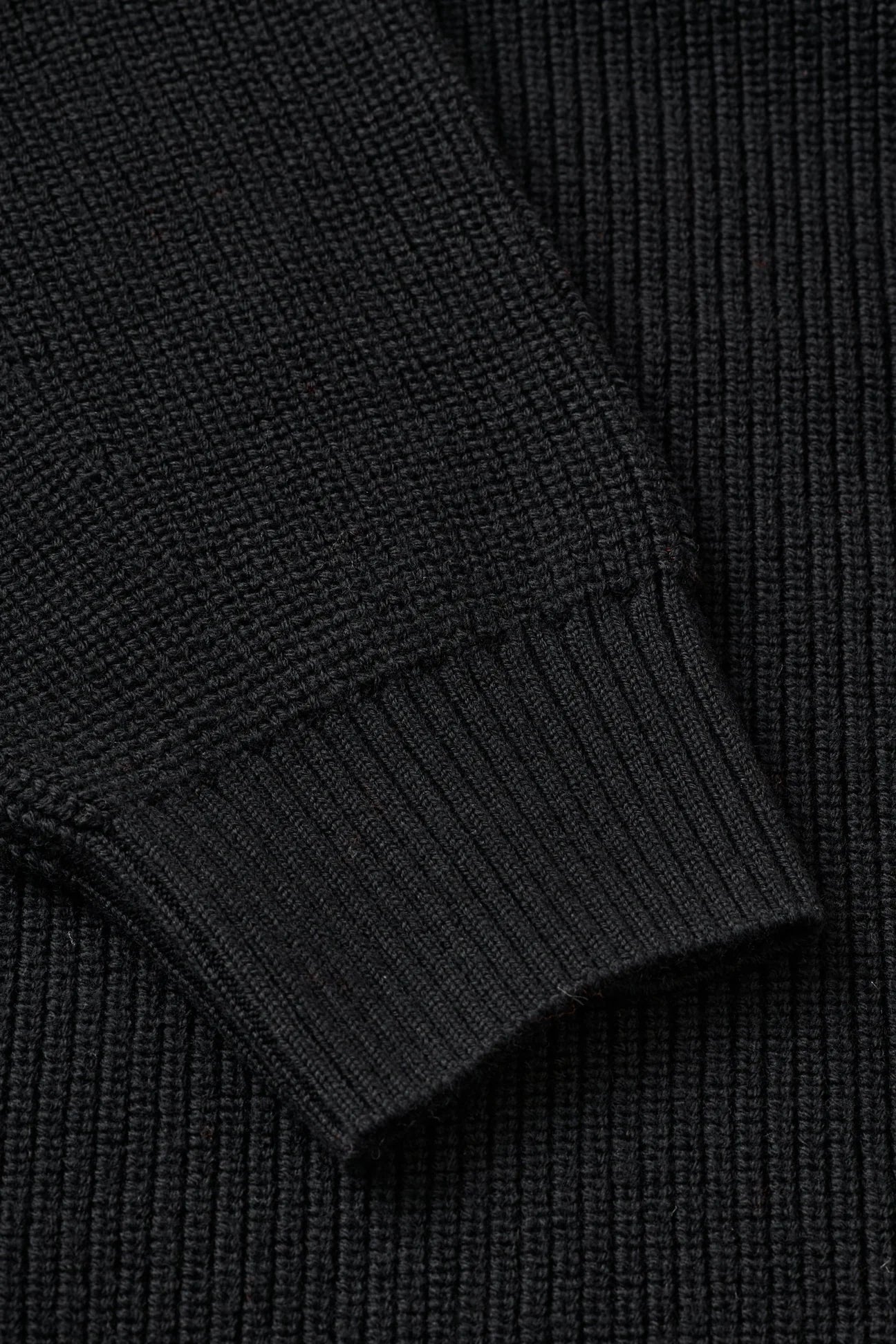 LOW GAUGE MERINO CREWNECK KNIT
