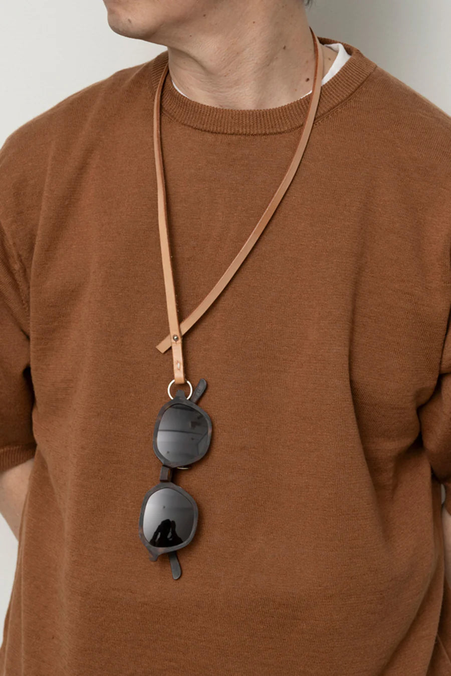 LEATHER GLASS HOLDER