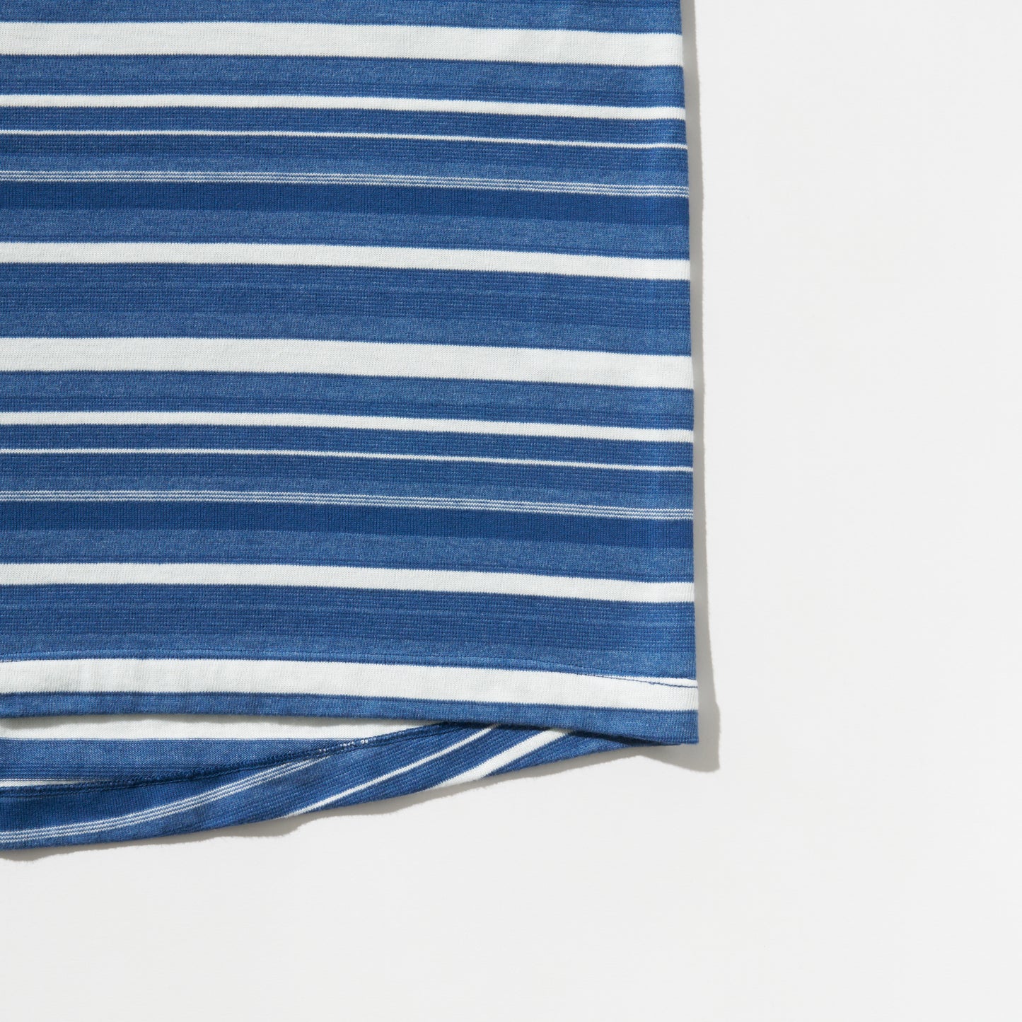 T SHIRT B