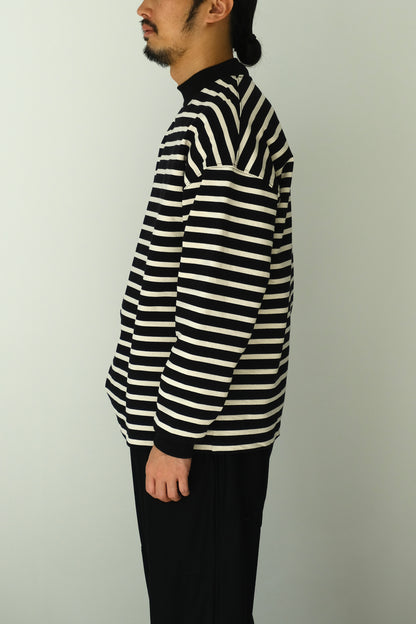 MOCK NECK BORDER LONG SLEEVE T-SHIRT