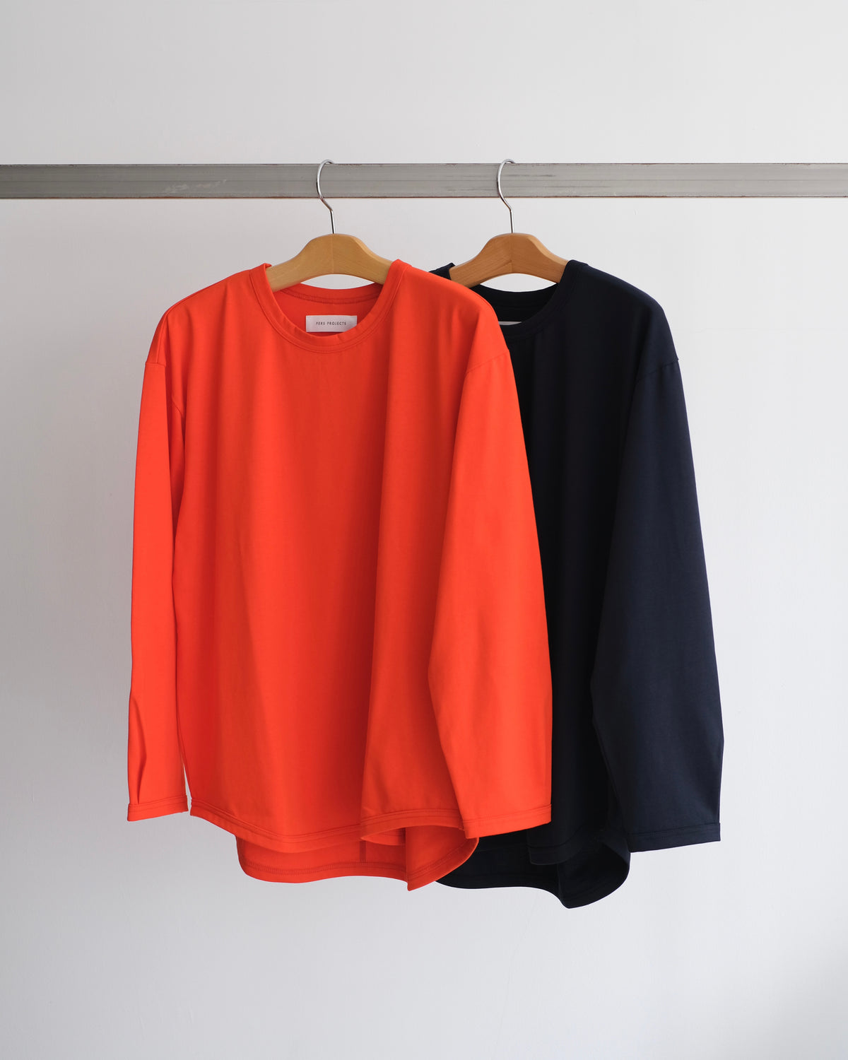 ALEX L/S TEE “solid”