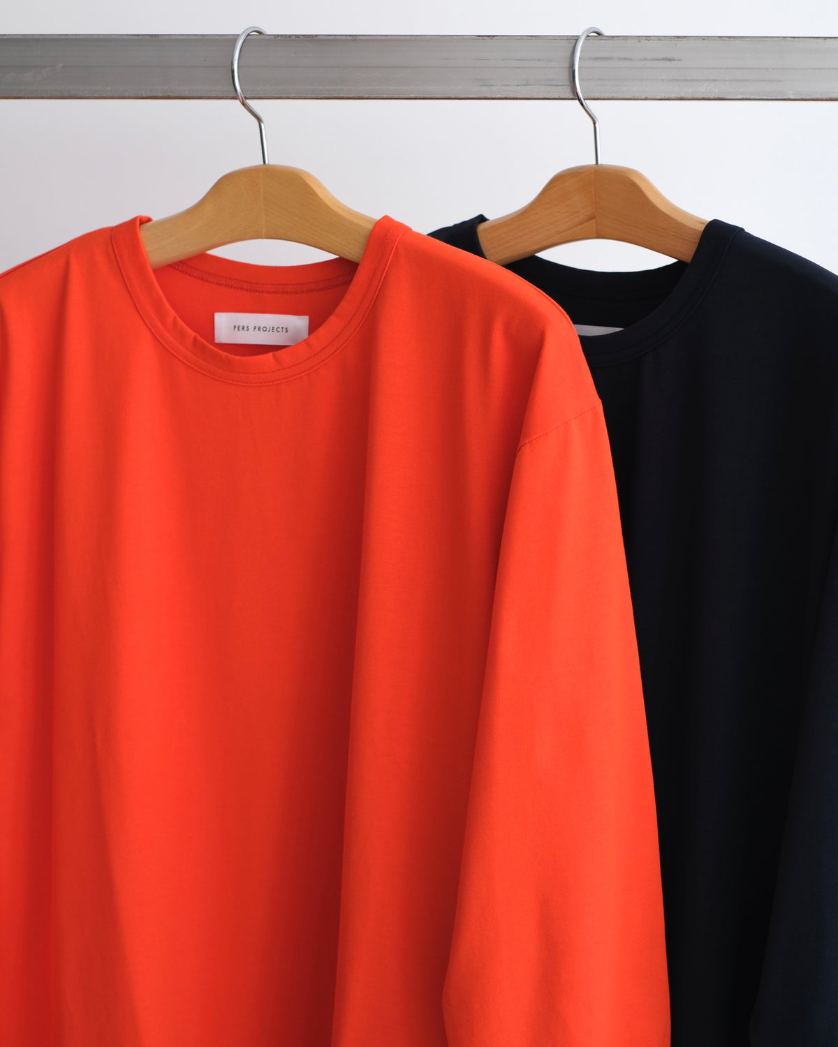 ALEX L/S TEE “solid”