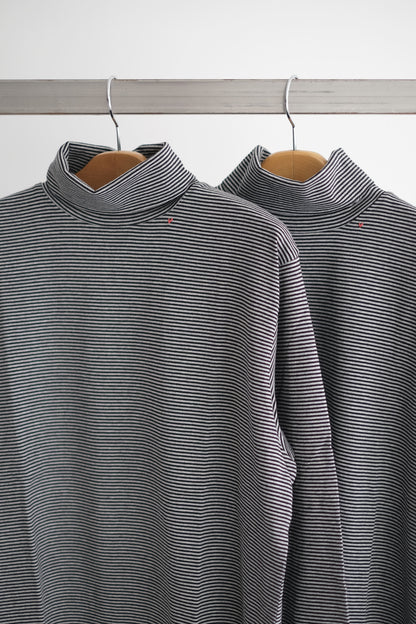 H/W BEATNIK BORDER TURTLENECK
