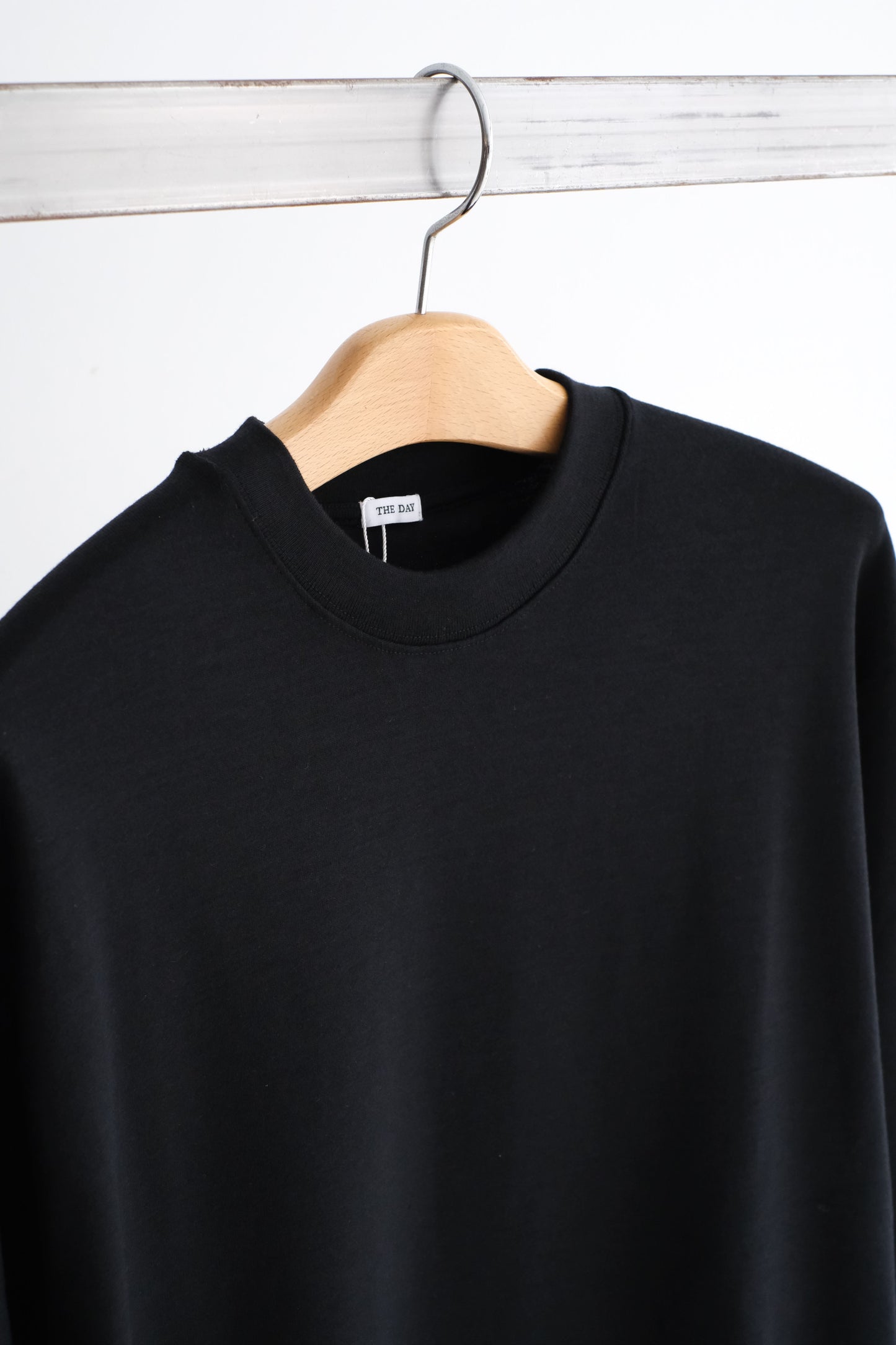 MERINO WOOL CREW NECK LONG SLEEVE SHIRT