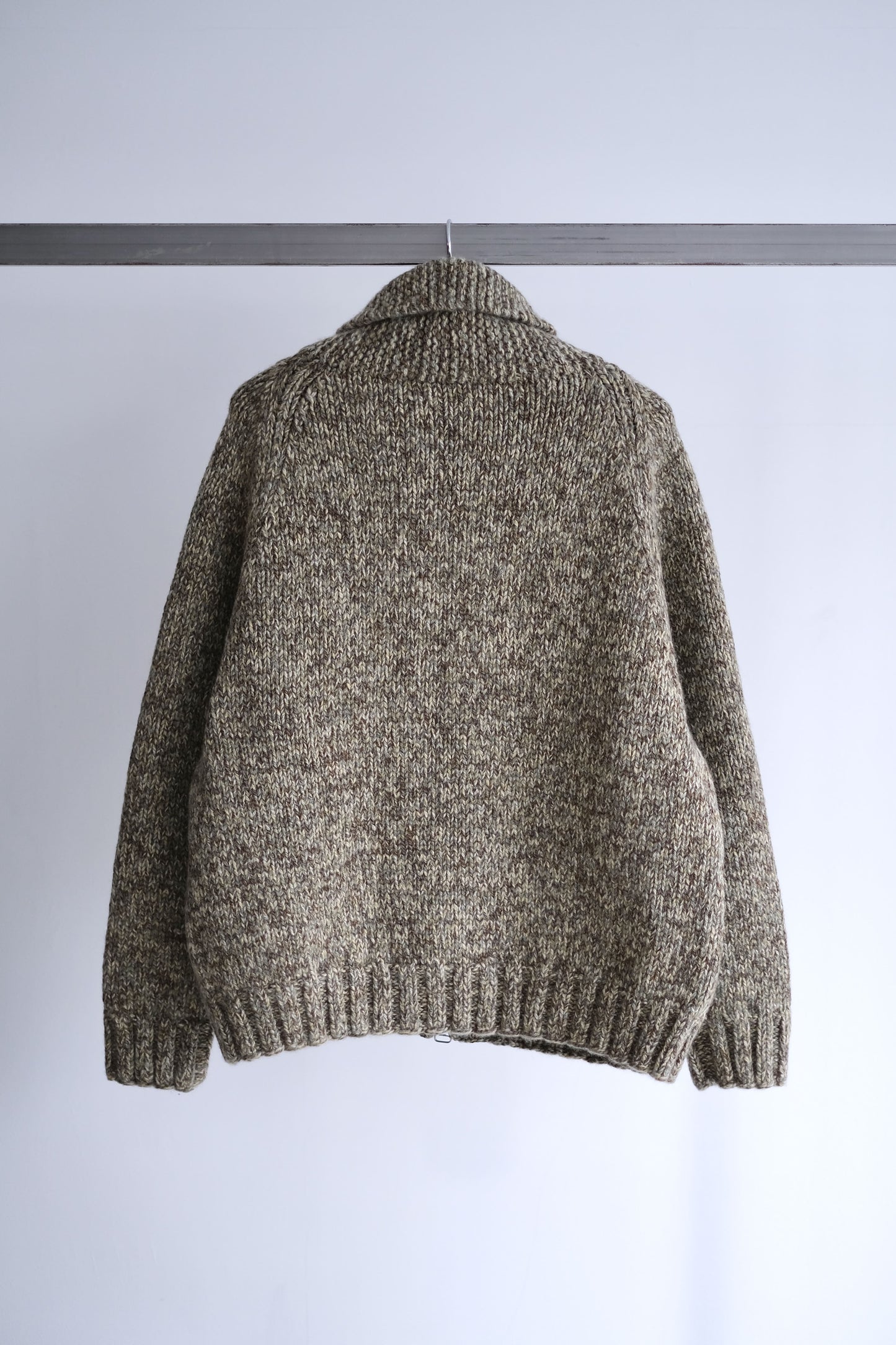 COWICHAN SWEATER