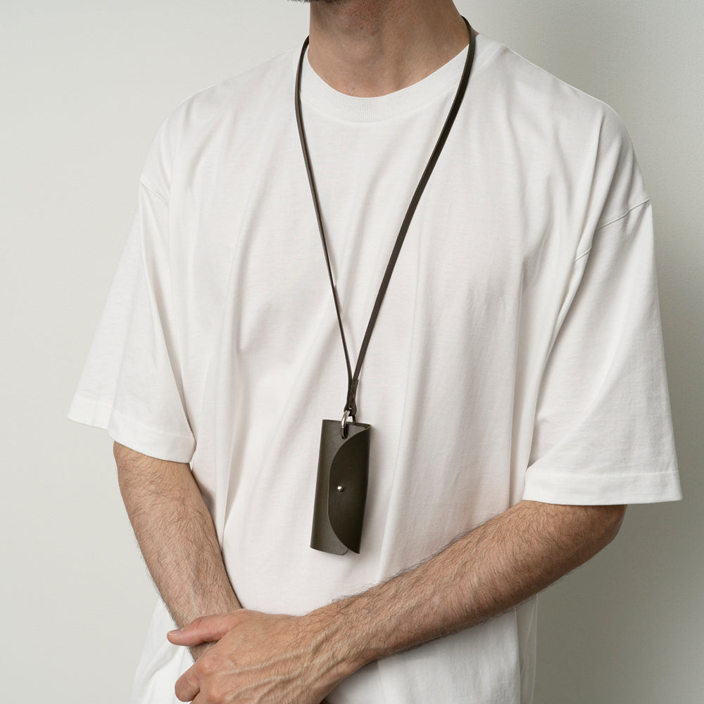 LEATHER KEY NECKLACE