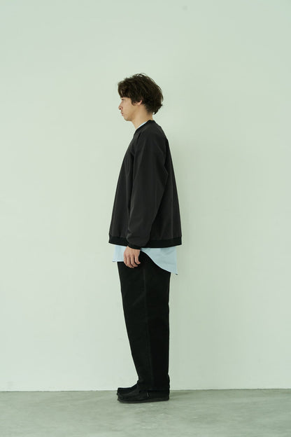 COMFORTABLE NYLON STRETCH CREWNECK