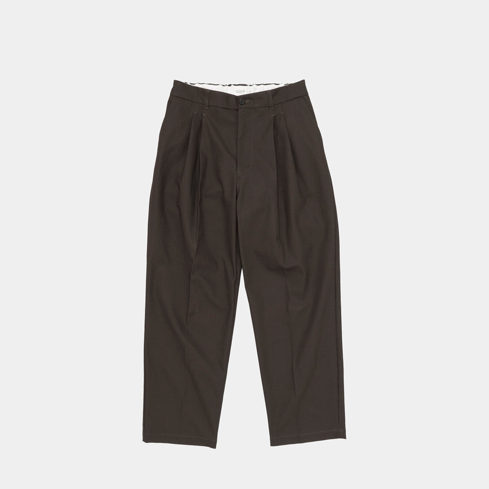 DEEP TUCK PRESSED PANTS