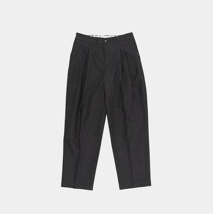 DEEP TUCK PRESSED PANTS