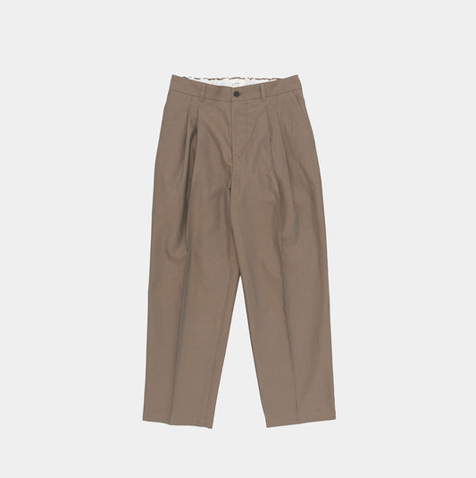 DEEP TUCK PRESSED PANTS
